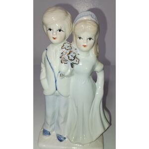 Unbranded Ceramic Wedding Cake Topper / Figurine for Decoration